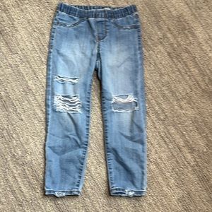 Oshkosh kids sz 5t ripped Straight Legged Jeans